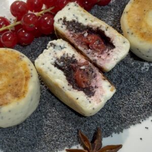 Syrnyky with poppy seeds and cherries, 10 pcs.
