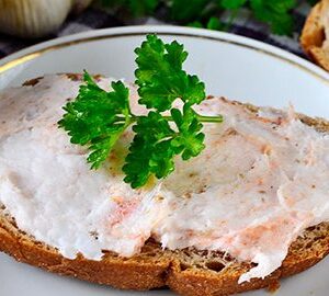 Minced lard with garlic, 250 gr.